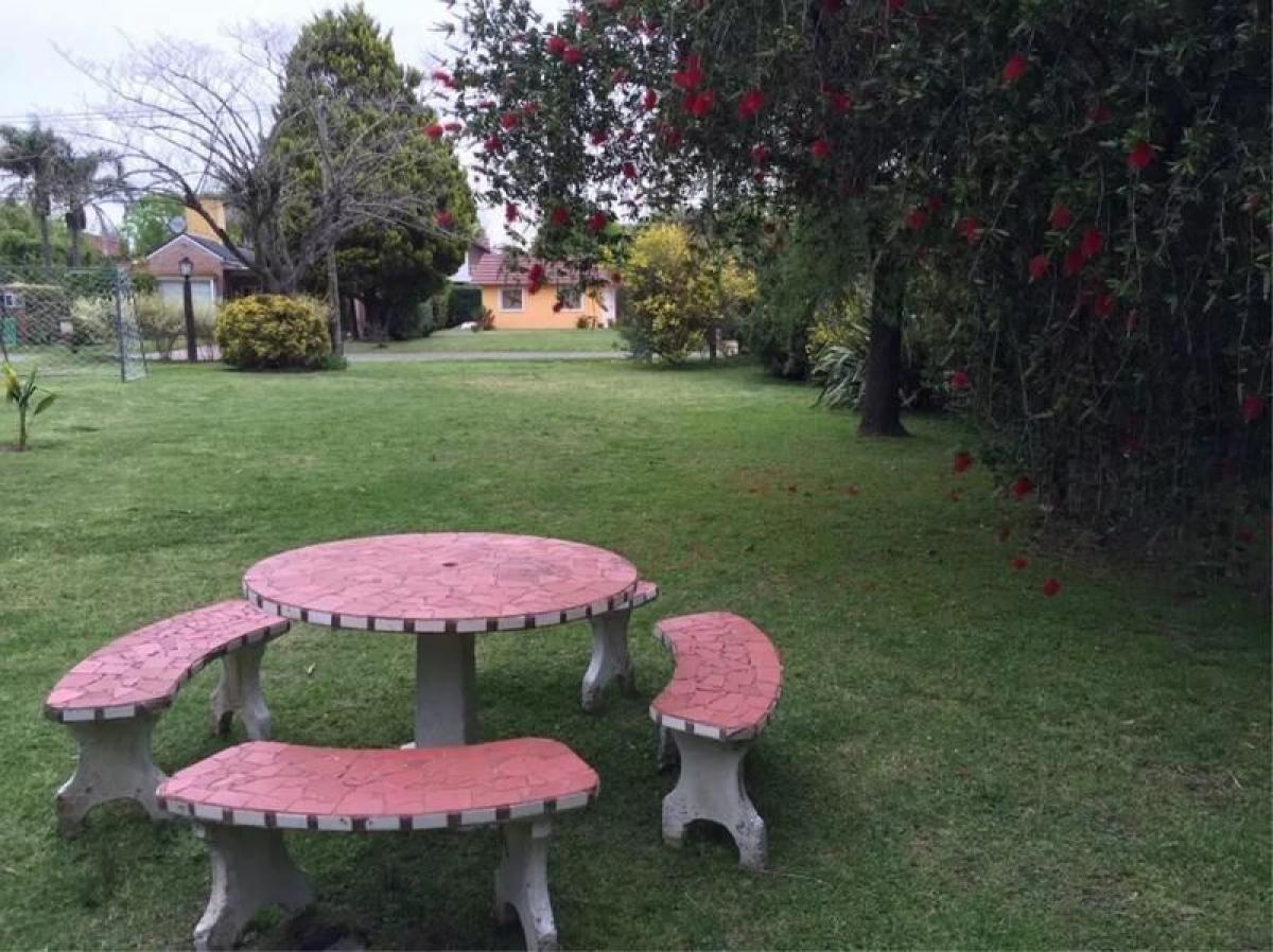  Land in Moreno, Argentina No. 111384