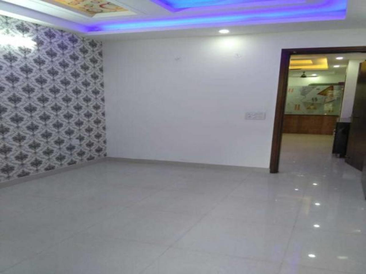 3 Schlafzimmer Haus in Noida, India, Nr. 65155