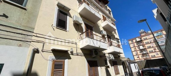 5-salle Bâtiment à Palermo, Italy No. 194940 2