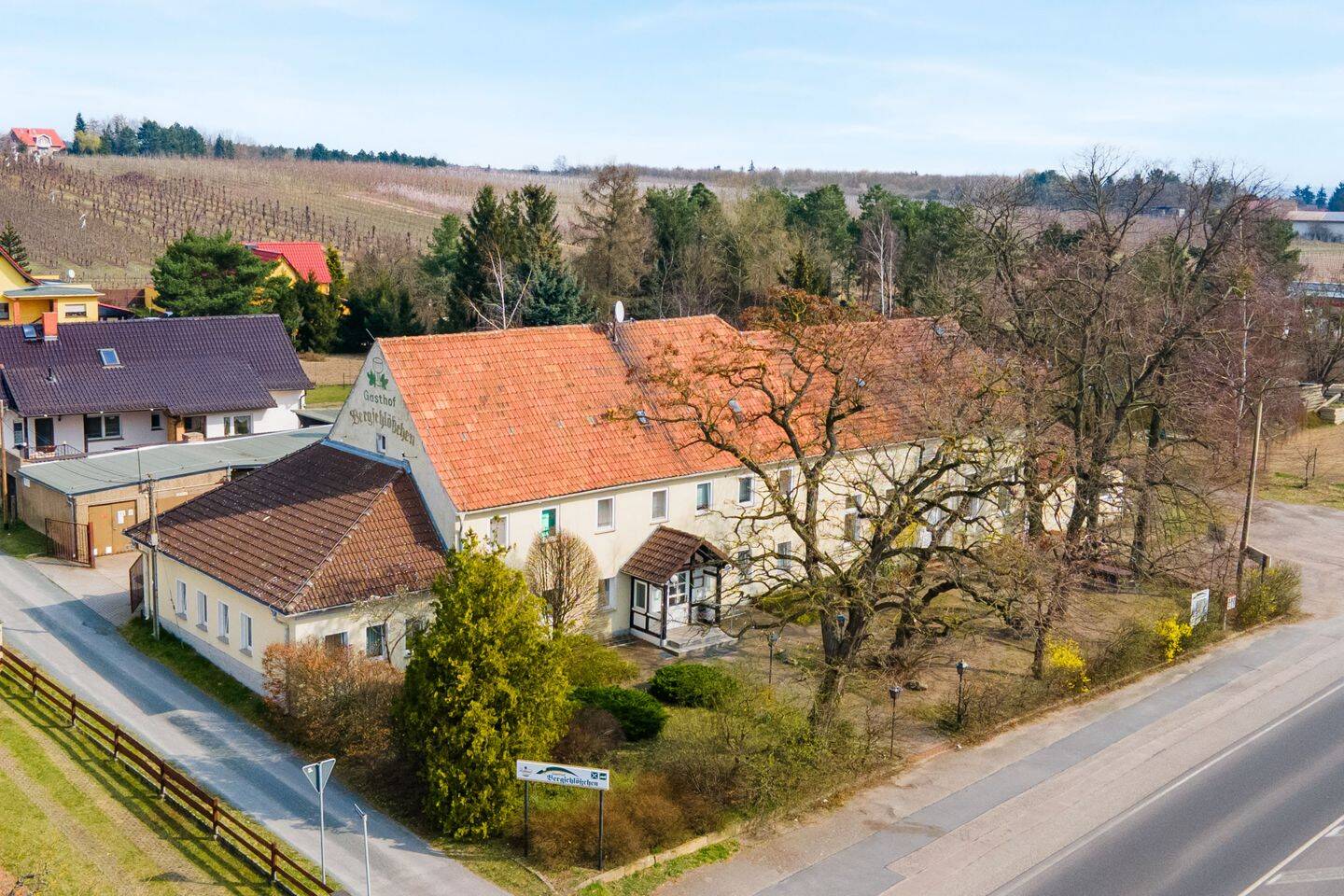 1933m² Hotel in Wittenberg, Germany No. 270149