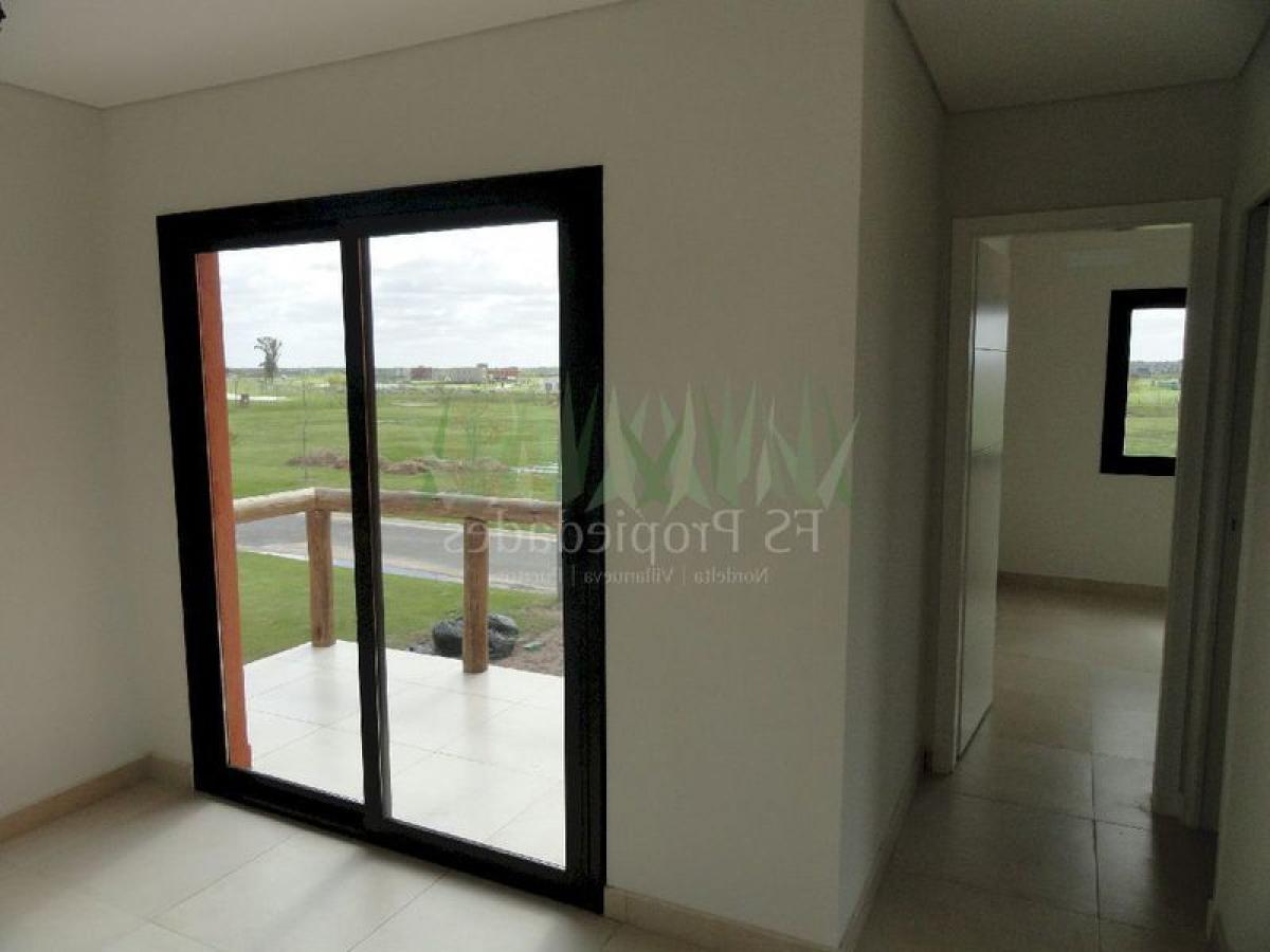 3 Schlafzimmer Haus in Escobar, Argentina, Nr. 89247