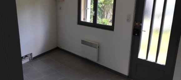 1 bedroom House in Sainte-Genevieve-des-Bois, France No. 327777 4