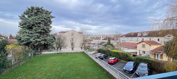 Studio in Le Perreux-sur-Marne, France No. 135446 4