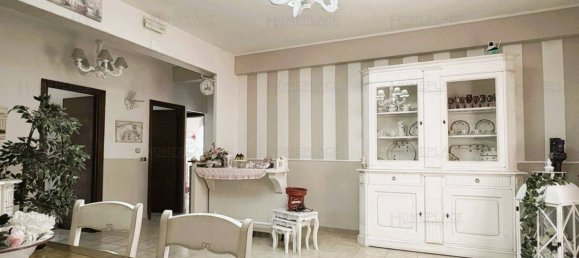 3 bedrooms Apartment in Marino, Italy No. 333613 4