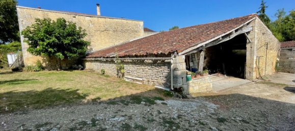4 bedrooms House in Charente-Maritime, France No. 299525 6
