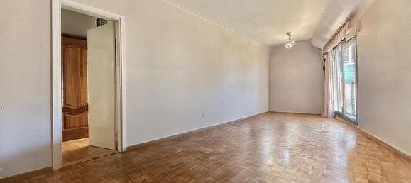 4 bedrooms Apartment in Barcelona, Spain No. 171308 18