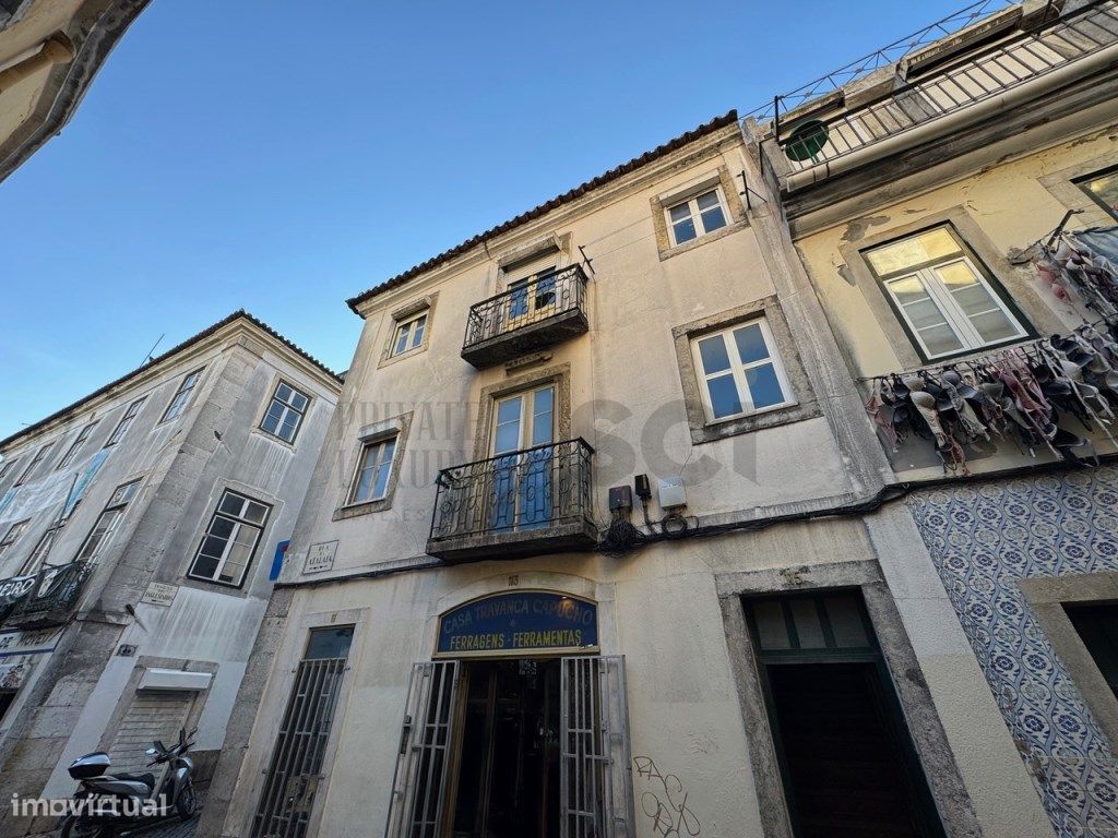 1 bedroom Building in Lisbon, Portugal No. 104546