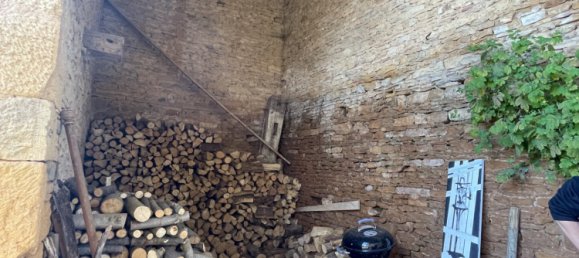 2 Schlafzimmer Haus in Theize, France, Nr. 206036 5