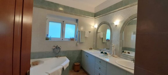 4 bedrooms Villa in Chania, Greece No. 79 17