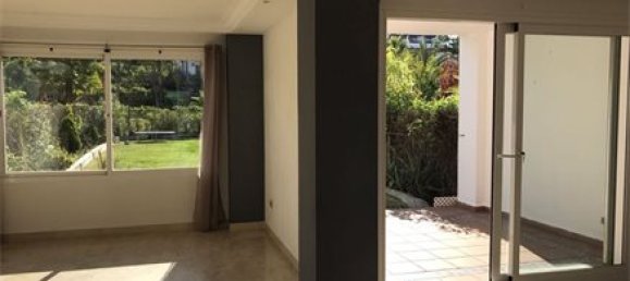 3 chambres Duplex à Estepona, Spain No. 97393 7