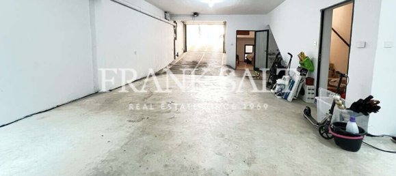 3 bedrooms House in Rabat, Malta No. 8394 10