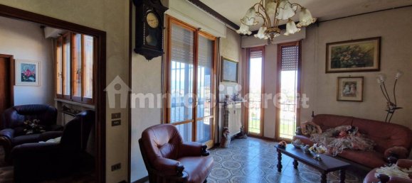 Ático de 2 dormitorios en Pistoia, Italy No. 226023 2