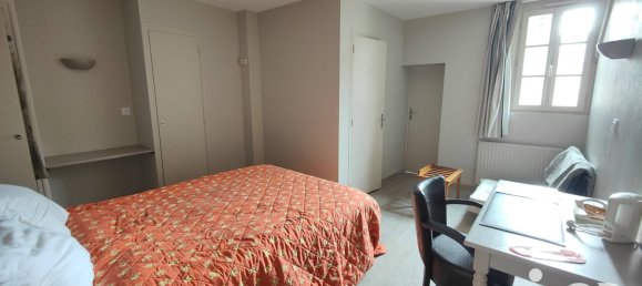 Квартира с 1 спальней в Шатожирон, Франция № 275826 2