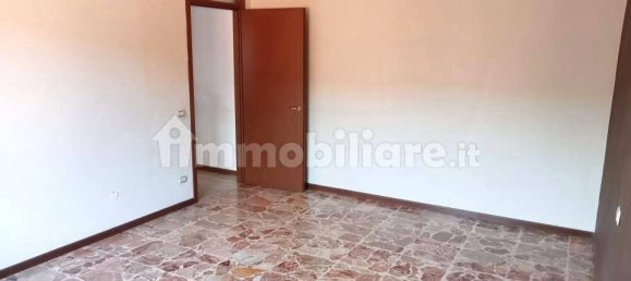 2 bedrooms Apartment in Magenta, Italy No. 336545 16