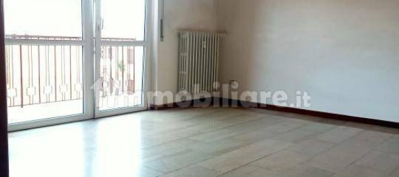 2 bedrooms Apartment in Magenta, Italy No. 336545 7