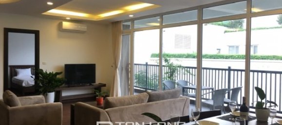 Apartamento de 3 dormitorios en Tay Ho, Vietnam No. 1634 2