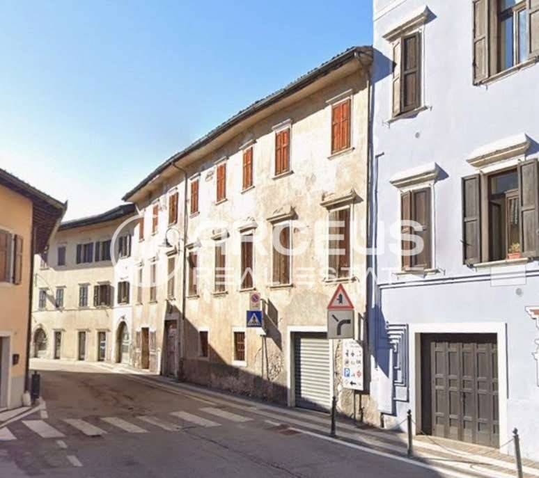 15 chambres Maison à Calliano, Italy No. 78531