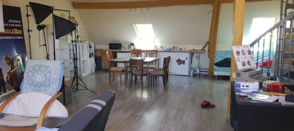 Квартира с 2 спальнями в Илье-Комбре, Франция № 99720 2