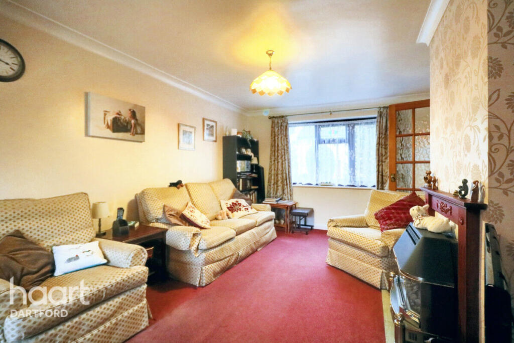 3 bedrooms House in Dartford, United Kingdom No. 4921