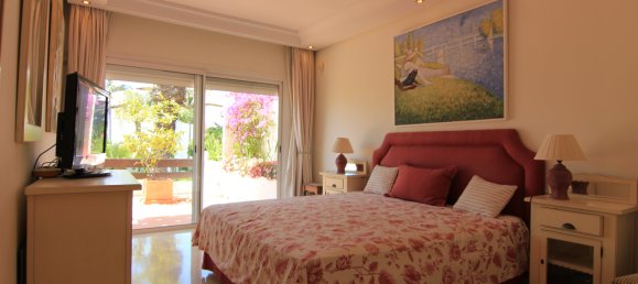 5 bedrooms Building in Marbella, Spain No. 3049 10