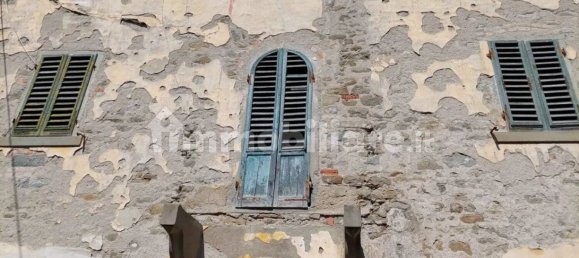 4 bedrooms Villa in Arezzo, Italy No. 207765 5