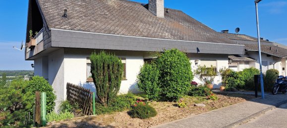 2 bedrooms Townhouse in Bergstrase, Germany No. 201150 3