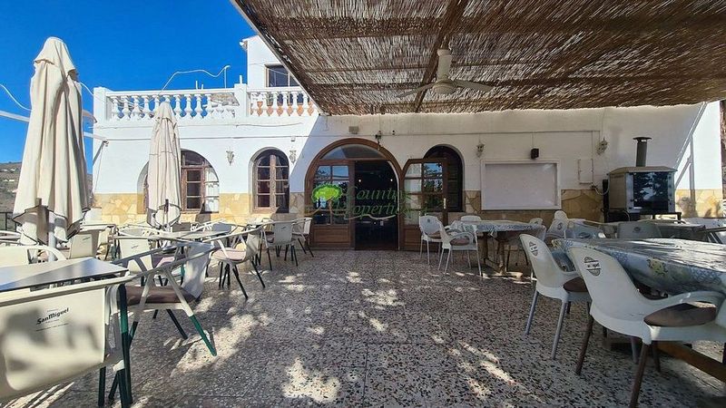 Коммерческая недвижимость в Компета, Испания № 234236