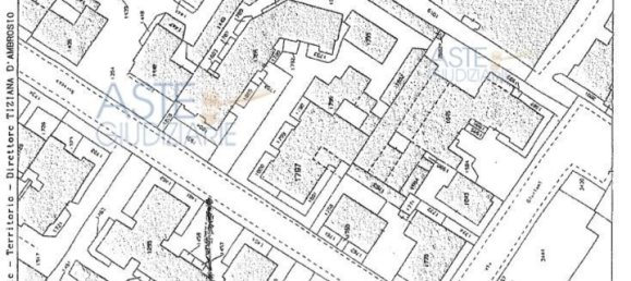 6 rooms Apartment in Prato, Italy No. 51766 28