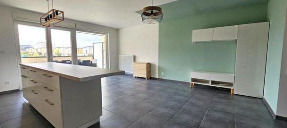 Apartamento de 3 dormitorios en Metz, France No. 306682 4