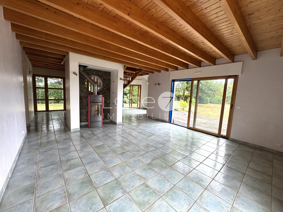 Casa de 5 dormitorios en Quimperle, France No. 292626