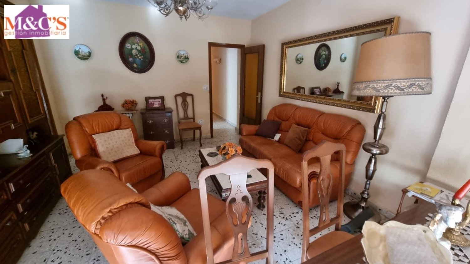 Apartamento de 4 dormitorios en Puertollano, Spain No. 139900