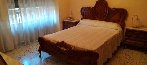 Apartamento de 4 dormitorios en Puertollano, Spain No. 139900 7