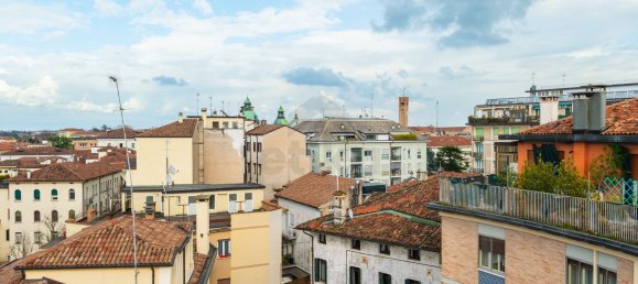 3 bedrooms Penthouse in Treviso, Italy No. 332581 11