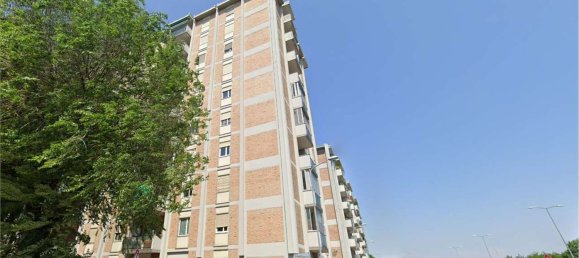 3 rooms Apartment in Moncalieri, Italy No. 9097 3