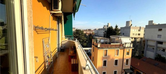 2غرفة شقة في Milan, Italy رقم 246148 2