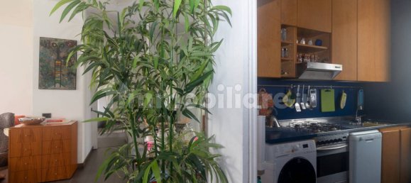 3 rooms Apartment in Milan, Italy No. 374060 10