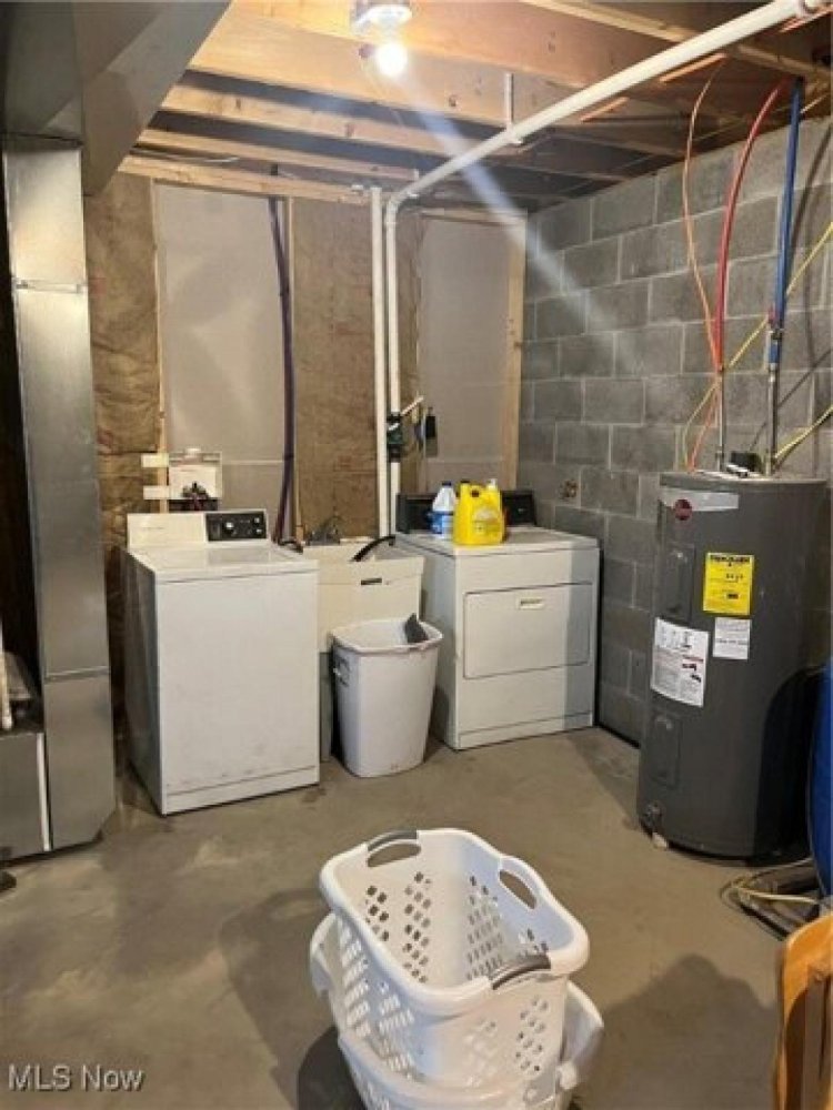 2 bedrooms House in East Liverpool, USA No. 436263