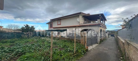 2 bedrooms Apartment in Rome, Italy No. 46236 2