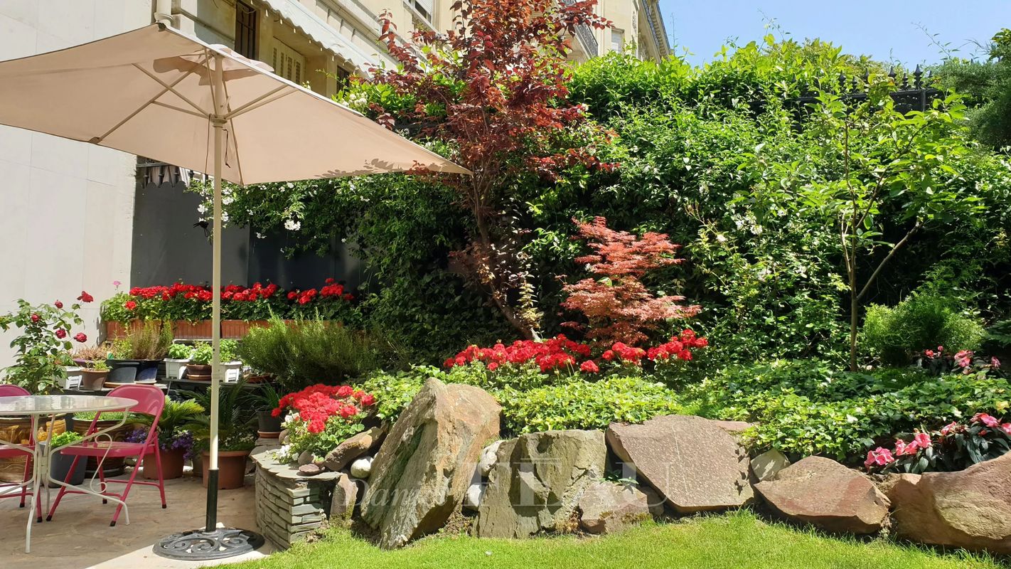 3 غرف نوم شقة في Paris, France رقم 167944