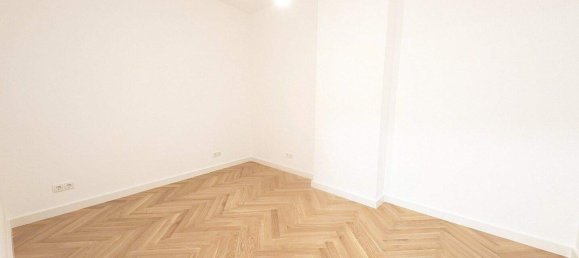 2غرفة شقة في Mariahilf, Austria رقم 242587 3