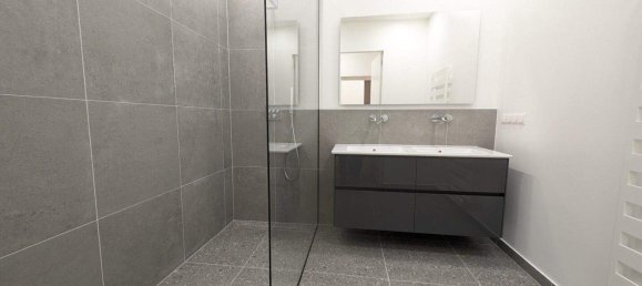 2غرفة شقة في Mariahilf, Austria رقم 242587 9