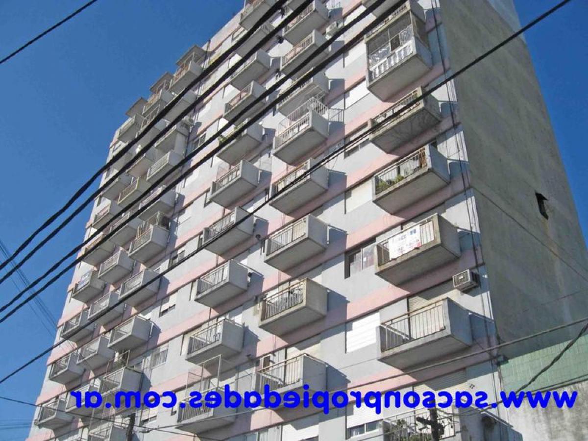 Studio in Bermudez, Argentina No. 1873