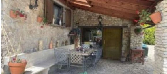 7 rooms Apartment in Melfi, Italy No. 100261 10