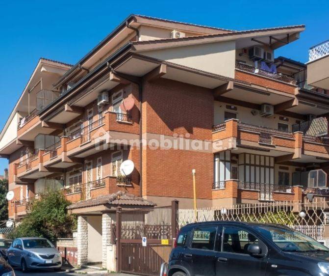 3 bedrooms Penthouse in Rome, Italy No. 318408