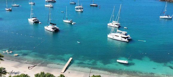 4 bedrooms Villa in English Harbor, Antigua and Barbuda No. 26 15