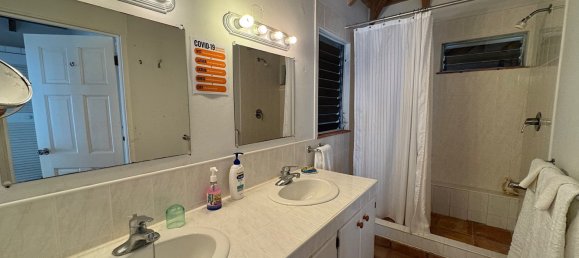 4 bedrooms Villa in English Harbor, Antigua and Barbuda No. 26 27