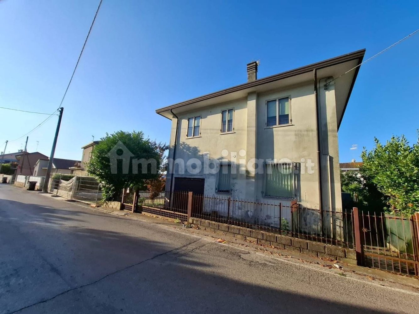 Вилла с 3 спальнями в Порто Виро, Италия № 351121