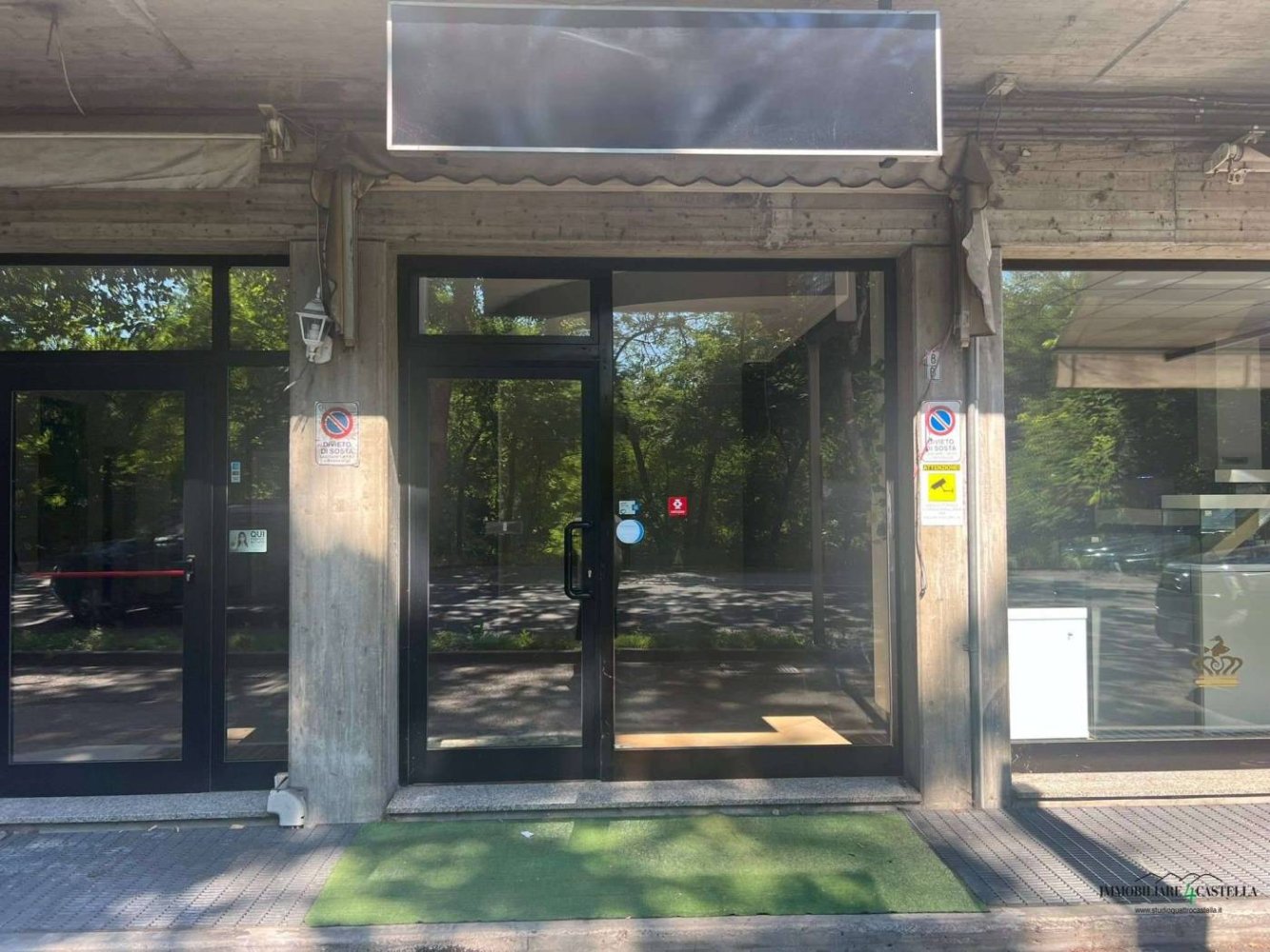 1غرفة عقار تجاري في Reggio Emilia, Italy رقم 71627