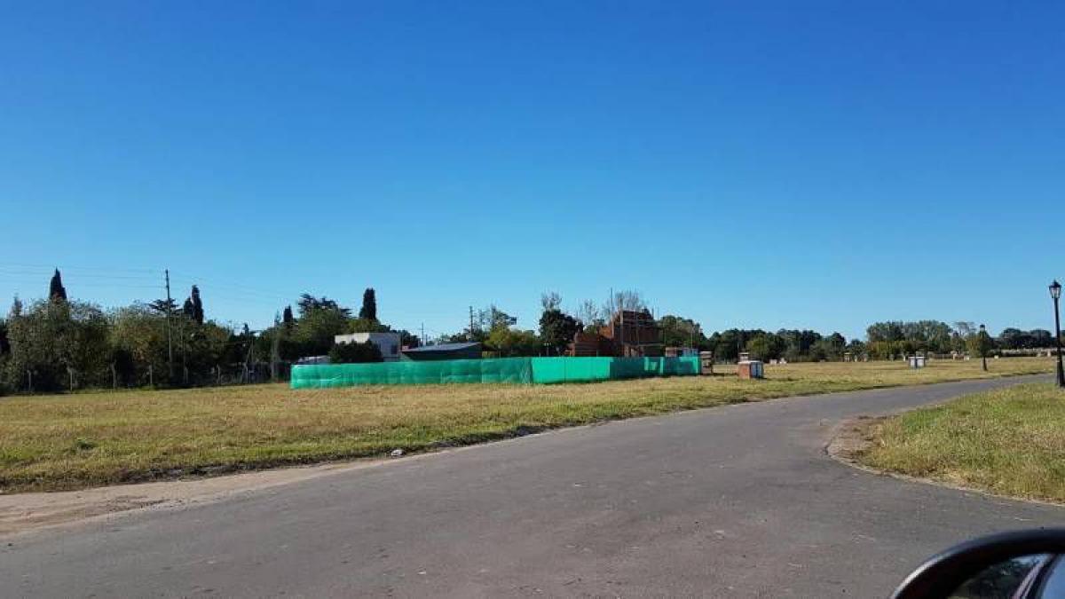  Land in Pilar, Argentina No. 110679