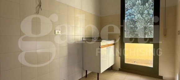 5 bedrooms Apartment in Ponsacco, Italy No. 344538 5